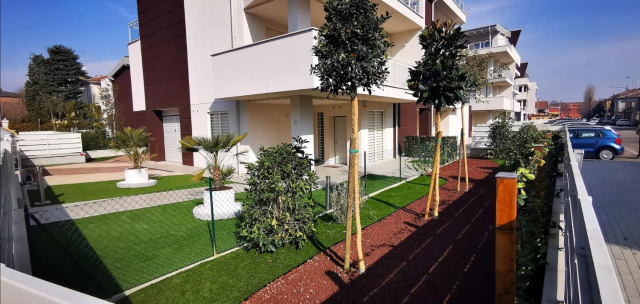 Maisonette Modena Park Kültér fotó
